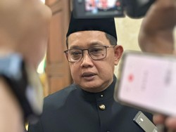 Kata Pj Gubernur Jatim Soal Mendagri Setop Bansos hingga Coblosan