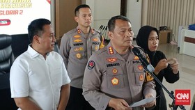 Polisi Kerahkan Tim Siber Usut Pria Paksa Siswa Sujud dan Menggonggong