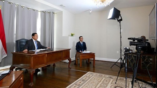 Prabowo Subianto tetap ikut rapat soal korban erupsi Gunung Lewotobi Laki-laki di sela kunjungan kenegaraan ke Washington DC, AS.