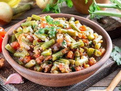 Resep Tumis Buncis dan Tomat yang Renyah Segar Untuk Bekal