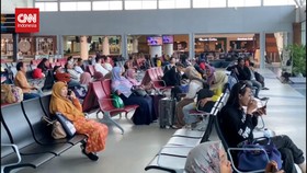 VIDEO: Akibat Erupsi Lewotobi Laki-laki, 3000 Penumpang Batal Terbang