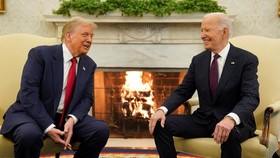 FOTO: Momen Trump Temui Biden di Gedung Putih usai Menang Pilpres AS