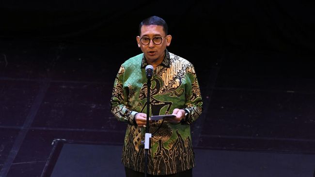 Menurut Menteri Kebudayaan Fadli Zon, Indonesia memiliki banyak tokoh dari berbagai bidang dan berkisah menarik, di antaranya Mohammad Hatta dan Soetan Sjahrir.