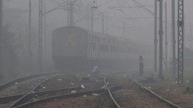 FOTO: Polusi Udara Parah, India Dikepung Kabut Asap Beracun