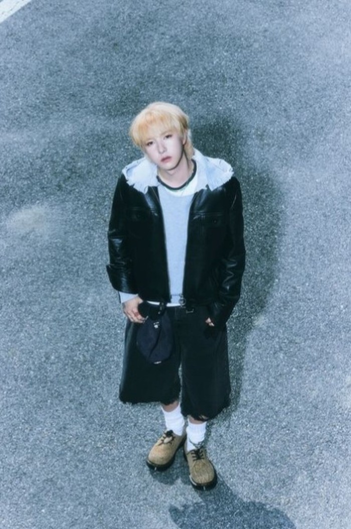 Kembali aktif dalam kegiatan grup, Renjun terlihat lebih sehat dan semakin menawan dalam berbagai foto teaser comeback NCT Dream dengan album DREAMSCAPE./ Foto: instagram.com/nct_dream