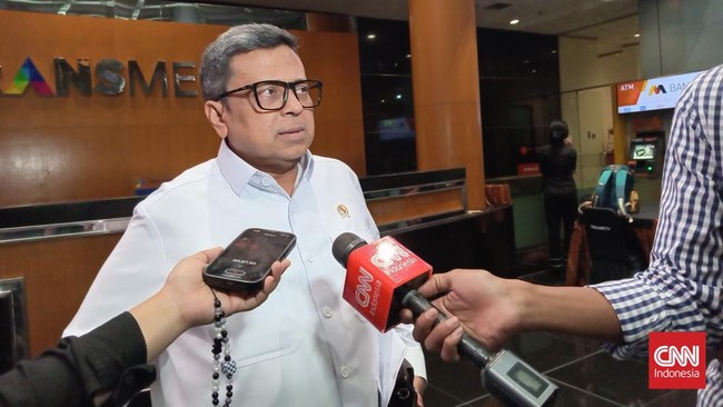 BPJPH dukung UMKM dengan booth sertifikasi halal gratis di Indonesia International Halal Festival 2025, menargetkan 10 ribu sertifikat selama acara berlangsung.