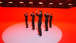 Lirik Lagu Love Hate - Mytro