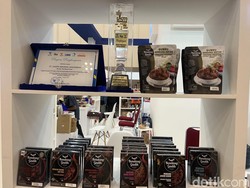Rendang Payakumbuh Ini Dijual ke Amerika dan Raih Banyak Penghargaan