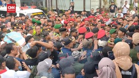 VIDEO: Debat Calon Bupati-Wabup Kabupaten Kudus Ricuh.