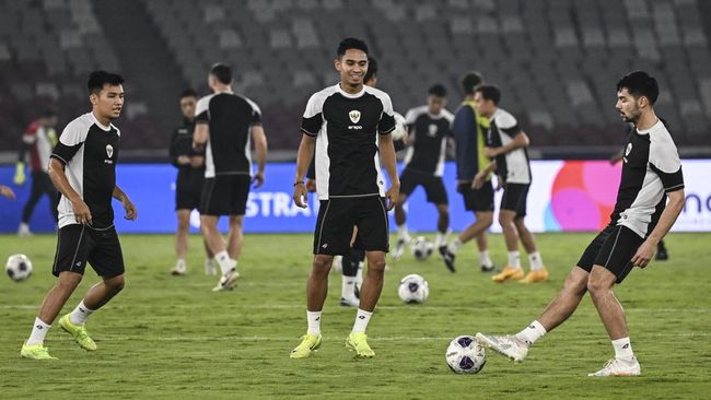 FOTO: Latihan Terakhir Jelang Indonesia vs Jepang