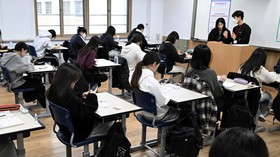 Korsel Larang Siswa Pakai Ponsel di Sekolah Mulai Tahun Depan