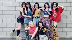 Lirik Lagu Love, Maybe -  BABYMONSTER