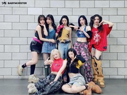 Lirik Lagu Love, Maybe -  BABYMONSTER