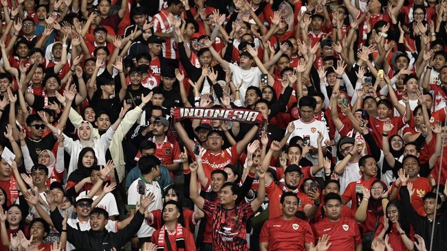 Ketua Umum PSSI Erick Thohir meminta kepada suporter Timnas Indonesia atau netizen Tanah Air untuk menjaga muka bangsa di laga melawan China.