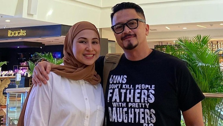 Ferry Maryadi dan Deswita Maharani