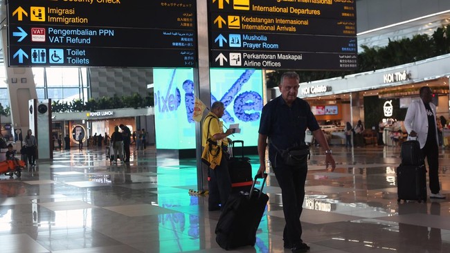 Pemerasan yang dilakukan pejabat Kantor Imigrasi Kelas I Khusus Bandara Soekarno Hatta (Soetta) terhadap warga negara (WN) China telah mencoreng Indonesia.