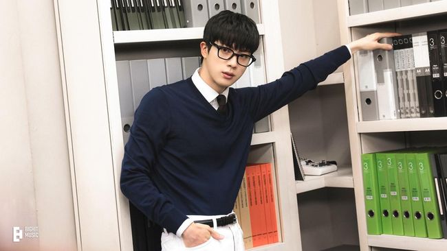 Laporan dari Newsen pada Senin (14/4) menyebut bahwa Jin BTS bakal merilis album baru pada Mei 2025.