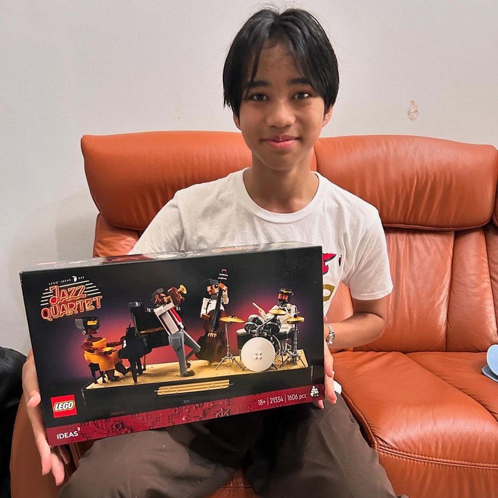 <p>"Selamat ulang tahun ke-16 Juno putra pertamaku yang bekerja sangat baik melatih kita sebagai orang tua. Sebentar lagi punya KTP. Semoga tercapai segala cita-citamu ya. Aku berdoa harimu penuh dengan kebahagiaan dan berkah," tuturnya. (Foto: Instagram: @tika.hendarto)</p>