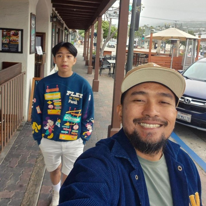 <p>Juno sendiri terlihat sangat dekat dengan sang Ayah. Keduanya kerap menghabiskan waktu berlibur bersama. Kompak banget ya, Bunda. (Foto: Instagram: @imamdarto)</p>