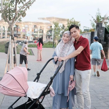 Profil Ikram Rosadi Suami Larissa Chou yang Berprofesi sebagai Anggota Ormas