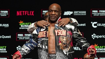 Mike Tyson Main Gulat Profesional Usai Dihajar Jake Paul