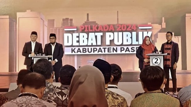 Debat kedua Pilkada Paser Kalimantan Timur bakal disiarkan langsung di CNN Indonesia TV pada Sabtu (16/11) pukul 14.00 WIB alias 15.00 WITA.