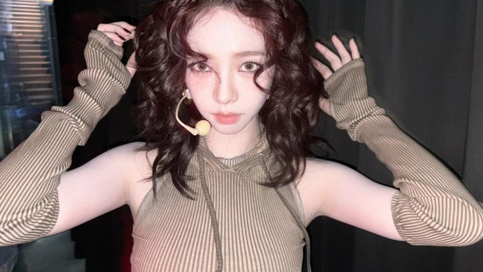 3 Tatanan Gaya Rambut Panjang ala Karina aespa di Era Comeback 'Whiplash' 3 Tatanan Gaya Rambut Panjang ala Karina aespa di Era Comeback 'Whiplash'
