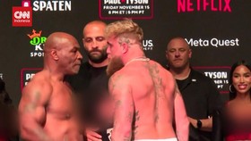 VIDEO: Mike Tyson Tampar Jake Paul Di Sesi Timbang Badan