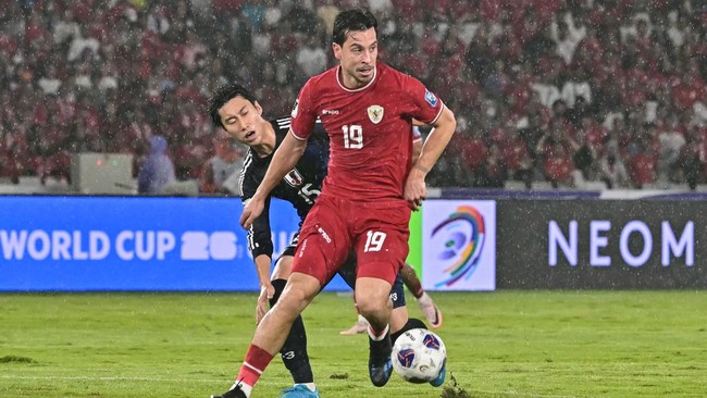 Thom Haye menjadi pemain pertama Timnas Indonesia yang tiba di Sydney jelang laga melawan Australia di babak ketiga Kualifikasi Piala Dunia 2026.