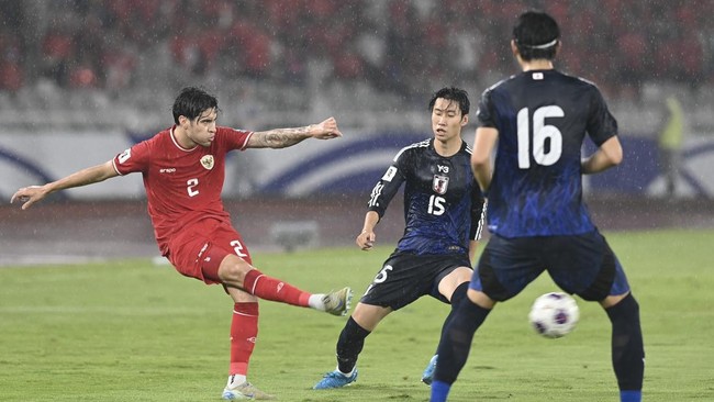 Kevin Diks menjalani debut kurang memuaskan bersama Timnas Indonesia yang berujung kekalahan telak dari Jepang di Kualifikasi Piala Dunia 2026, Jumat (15/11).