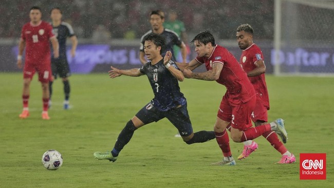 Tanda tangan pemain Timnas Indonesia Kevin Diks saat ini diperebutkan dua klub papan atas Jerman, VfL Wolfsburg dan Borussia Monchengladbach.