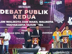Tutup Debat Pilkada Jogja, 3 Paslon Kompak Beri Pantun