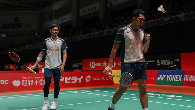 Fajar Alfian/Muhammad Rian Ardianto berhasil mengalahkan Leo Rolly Carnando/Bagas Maulana untuk lolos ke final Kumamoto Masters 2024, Sabtu (16/11).