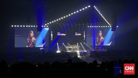 Lisa BLACKPINK Kepedasan Makan Rendang saat Fan Meetup di Jakarta