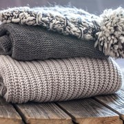 Tips Mencuci Pakaian Berbahan Wol Menggunakan Tangan agar Awet