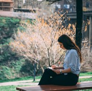 Mau Jalan-jalan Sendiri? Ini 5 Ide Solo Date yang Dijamin Bikin Bahagia