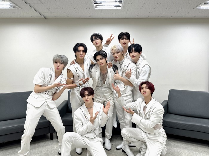 Mungkin masih ada yang belum tahu bahwa 4 dari 9 anggota CRAVITY sempat menjadi mantan peserta Produce X 101, survival show Korea Selatan yang disiarkan oleh Mnet. Mereka adalah Jungmo, Wonjin, Minhee, dan juga Hyeongjun./ Foto: x.com/CRAVITYstarship