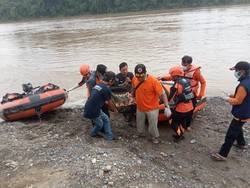 Perahu Karam Saat Cari Sayur Pakis, Bujang Tewas Tenggelam di Sungai Batanghari