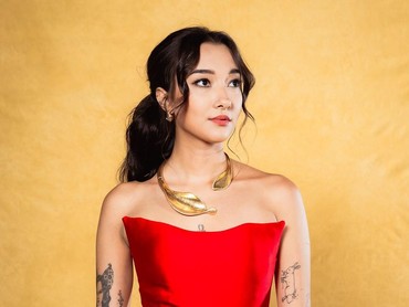 img-title Reaksi Carissa Perusset Ditampar Lulu Tobing gegara Jadi 'Istri Muda' Anjasmara
