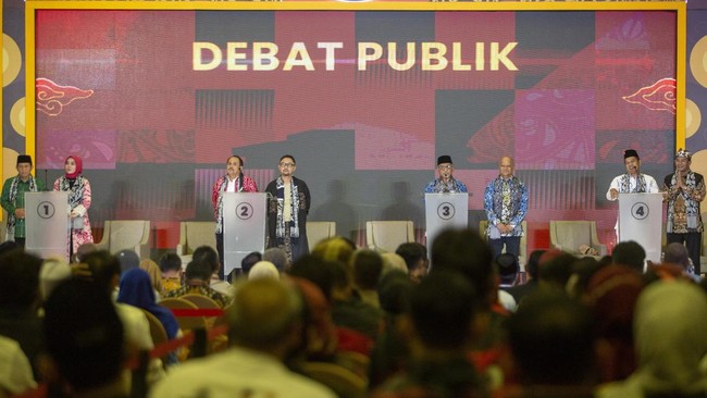 Keempat paslon Pilgub Jabar 2024 saling beradu strategi untuk menjadi kuliner lokal menjadi tujuan pariwisata pada debat kedua nan digelar Sabtu (16/11) malam.