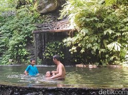 Video: Menyusuri Sungai dan Ngarai Demi ke Air Terjun Toya Bulan Bangli