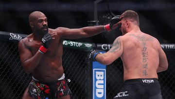 Liputan Olahraga CNN Sport : Jon Jones Resmi Pensiun, Gelar Juara Dunia UFC Jatuh ke Aspinall