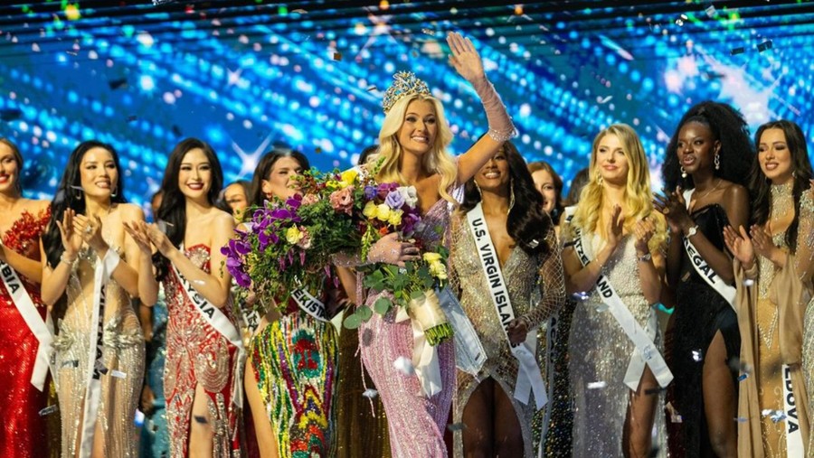 Victoria Kjaer Theilvig dari Denmark Juara Miss Universe 2024.