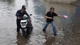 Banjir Rob Rendam Sejumlah Wilayah di Pesisir Jakarta, Ini Penyebabnya