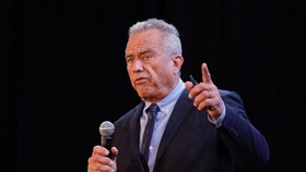 Trump Lantik Robert F Kennedy Jr yang Anti-Vaksin Jadi Menkes AS