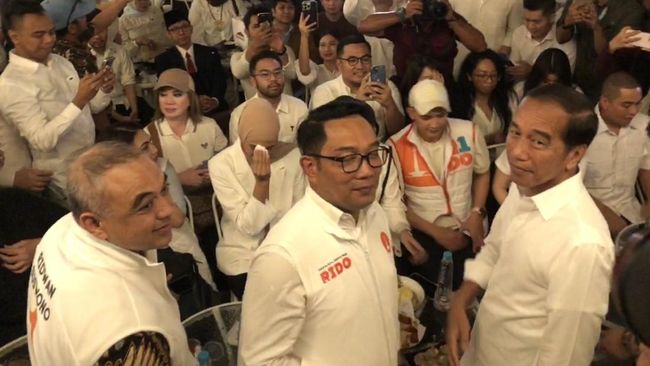 ジョコウィ、RK、ボランティアらがジャカルタに集結 D-9 2024年DKI知事選挙