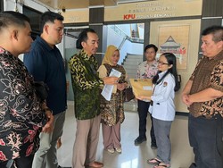 Respons KPU Bengkulu Usai Disomasi Tim Helmi-Mian