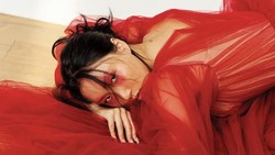 Lirik Lagu Star - Hwasa MAMAMOO