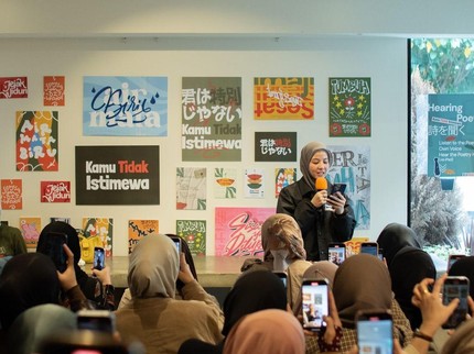 Terpopuler: Potret Natasha Rizky Rilis Buku di Jepang