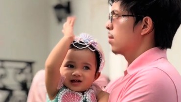 Ini Kado dari Istri Haji Isam untuk Ulang Tahun Azura Putri Atta-Aurel